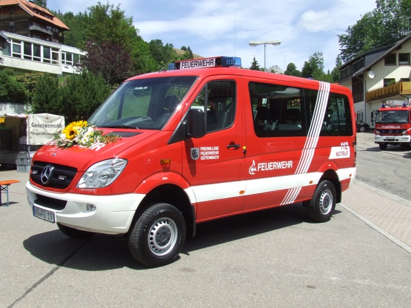 Mannschaftstransportwagen (MTW) Florian G�tenbach 19